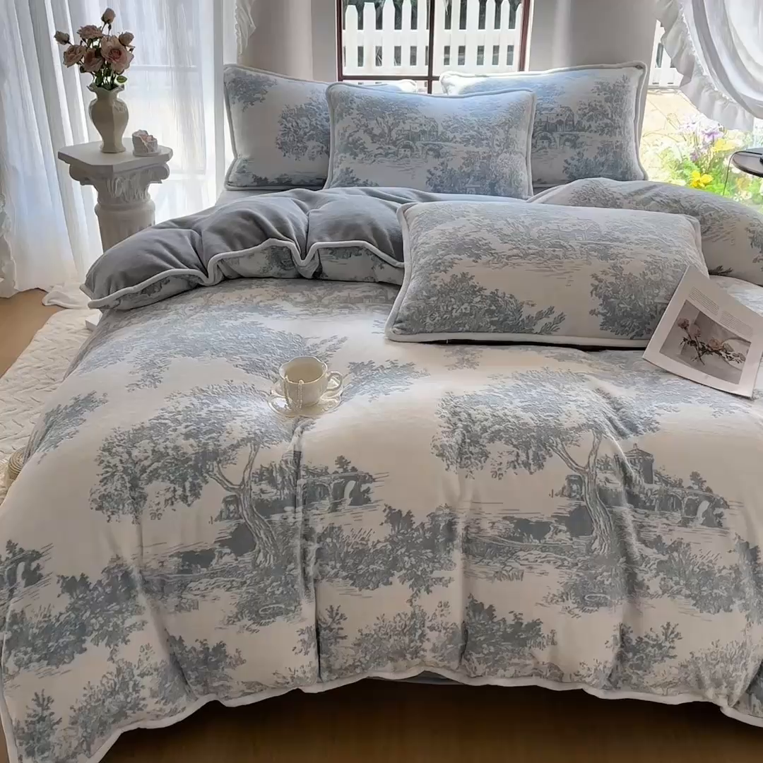 91家纺网 家纺一手货源 找家纺 （总）亿品家纺 2025新款八斤立体雕花牛奶绒四件套