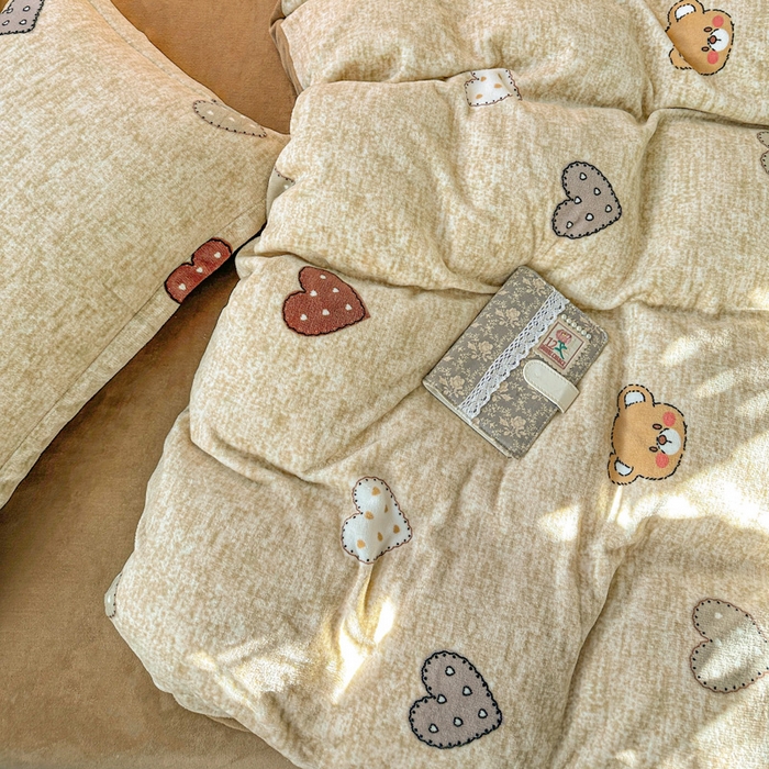 91家纺网 家纺一手货源 找家纺 卡普二店 2024新款牛奶绒印花单被套萌萌熊