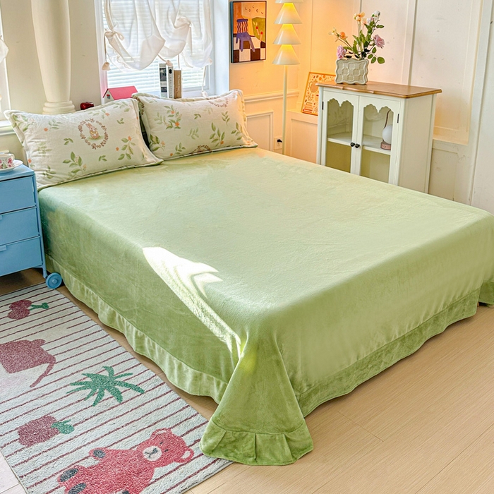 91家纺网 家纺一手货源 找家纺 卡普二店 2024新款牛奶绒印花单被套森林小兔