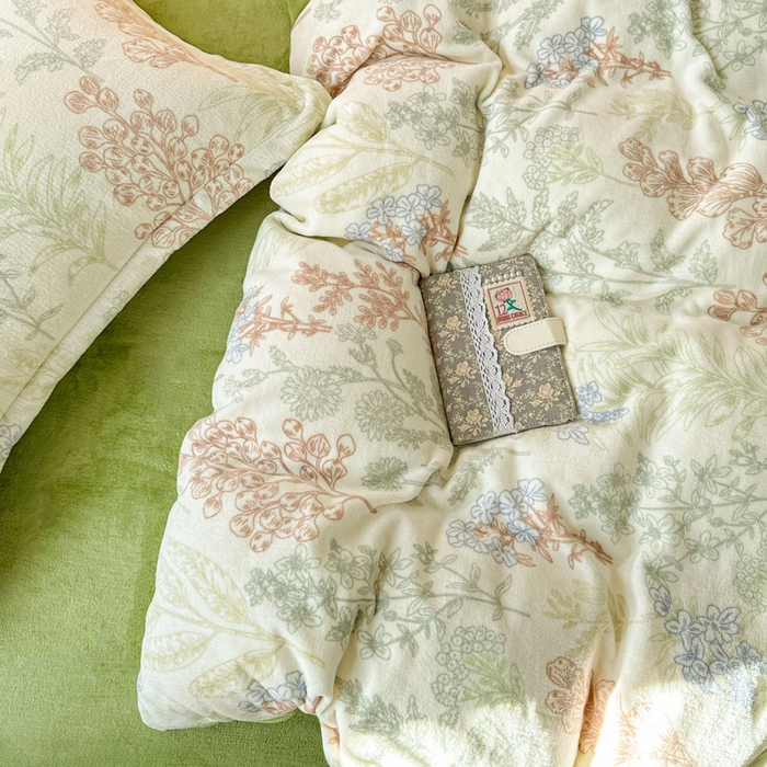 91家纺网 家纺一手货源 找家纺 卡普二店 2024新款牛奶绒印花单被套幽兰花谷