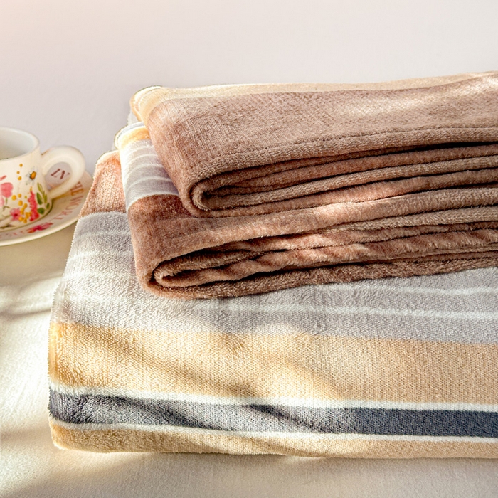 91家纺网 家纺一手货源 找家纺 卡普二店 2024新款牛奶绒印花单床单米兰风尚