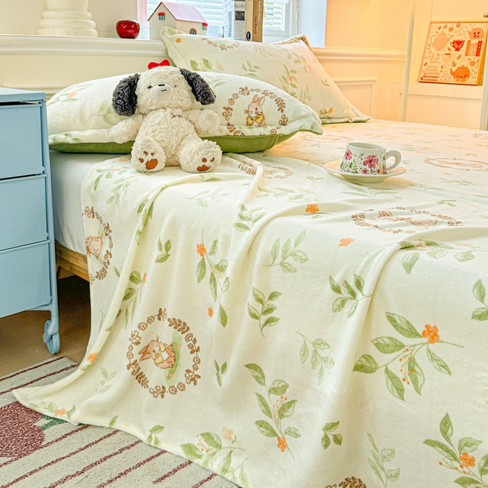 91家纺网 家纺一手货源 找家纺 卡普二店 2024新款牛奶绒印花单床单森林小兔