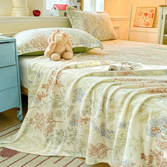 91家纺网 家纺一手货源 找家纺 卡普二店 2024新款牛奶绒印花单床单幽兰花谷