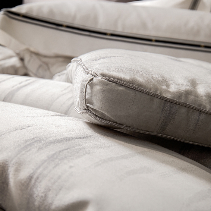 91家纺网 家纺一手货源 找家纺 2025新款全棉高支高密贡缎汉帛色织大提花冬被被子被芯 晨晓