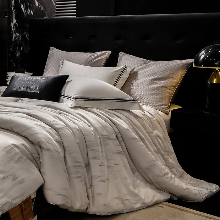 91家纺网 家纺一手货源 找家纺 2025新款全棉高支高密贡缎汉帛色织大提花冬被被子被芯 晨晓