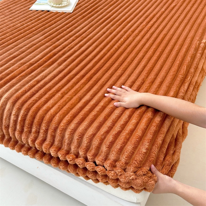 91家纺网 家纺一手货源 找家纺 柏薇 2025新款A类300g兔毛抽条床笠 焦糖-床笠