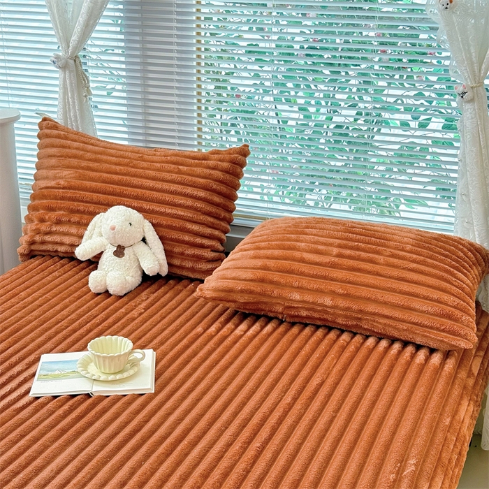 91家纺网 家纺一手货源 找家纺 柏薇 2025新款A类300g兔毛抽条床笠 焦糖-床笠