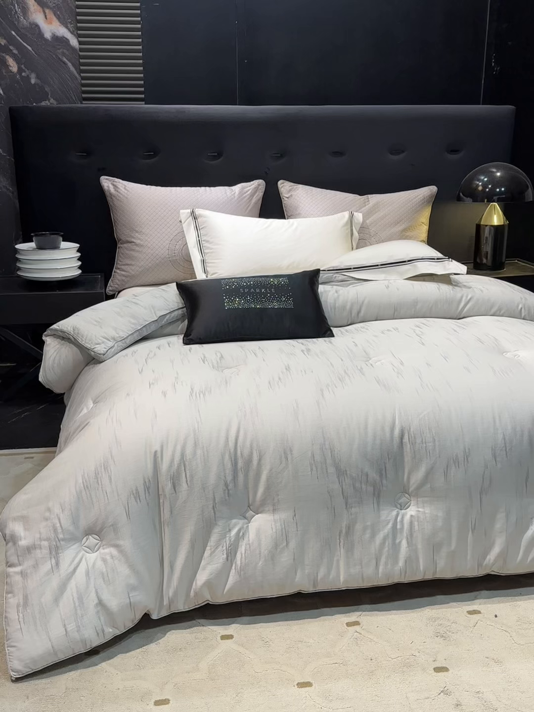 91家纺网 家纺一手货源 找家纺 2025新款全棉高支高密贡缎汉帛色织大提花冬被被子被芯 晨晓