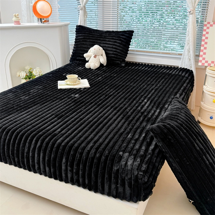 91家纺网 家纺一手货源 找家纺 柏薇 2025新款A类300g兔毛抽条床笠 黑色-床笠