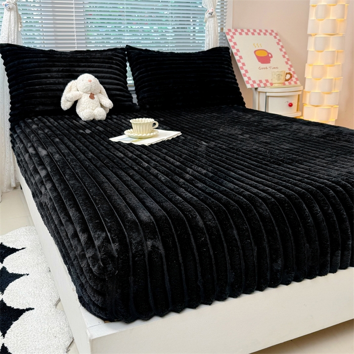 91家纺网 家纺一手货源 找家纺 柏薇 2025新款A类300g兔毛抽条床笠 黑色-床笠