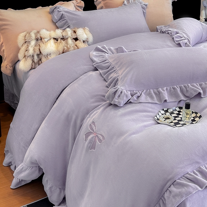 91家纺网 家纺一手货源 找家纺 席之家 2025新款蝴蝶结绣花牛奶绒四件套蝴蝶结-丁香紫