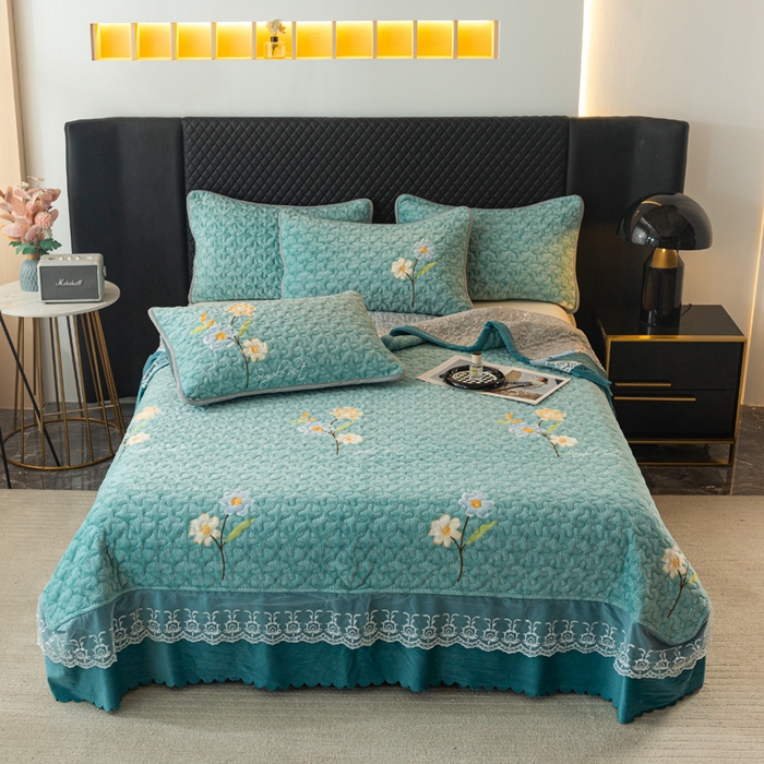 91家纺网 家纺一手货源 找家纺 梓依家纺 2025新款牛奶绒单床裙款蕾丝床盖三件套四件套 花语