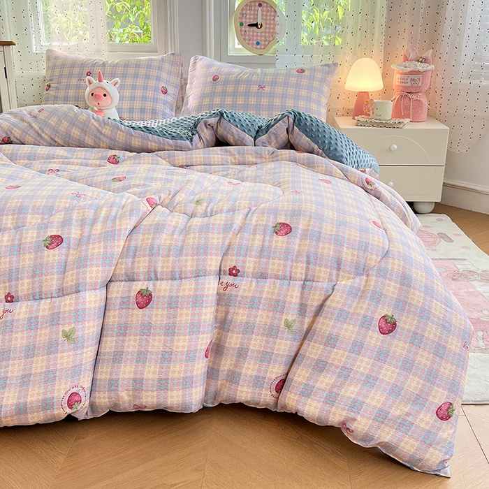 91家纺网 家纺一手货源 找家纺 VIP被业 2025新款云感棉双层纱豆豆绒冬被被子被芯 莓莓桑内