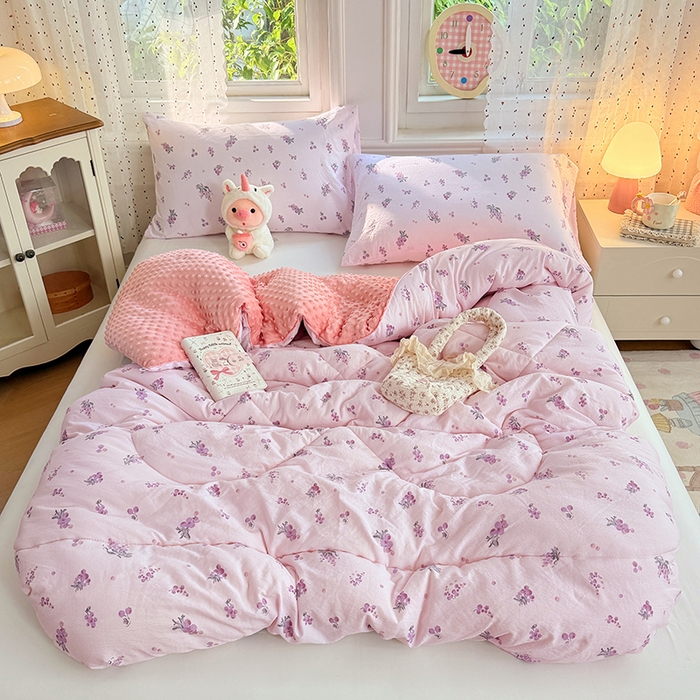 91家纺网 家纺一手货源 找家纺 VIP被业 2025新款云感棉双层纱豆豆绒冬被被子被芯 葡气满满