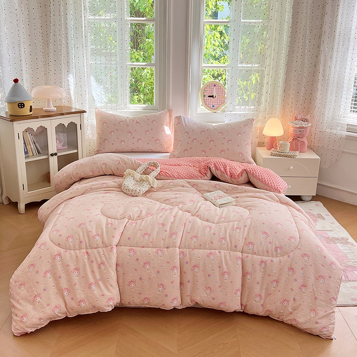 91家纺网 家纺一手货源 找家纺 VIP被业 2025新款云感棉双层纱豆豆绒冬被被子被芯 桃气兔叽