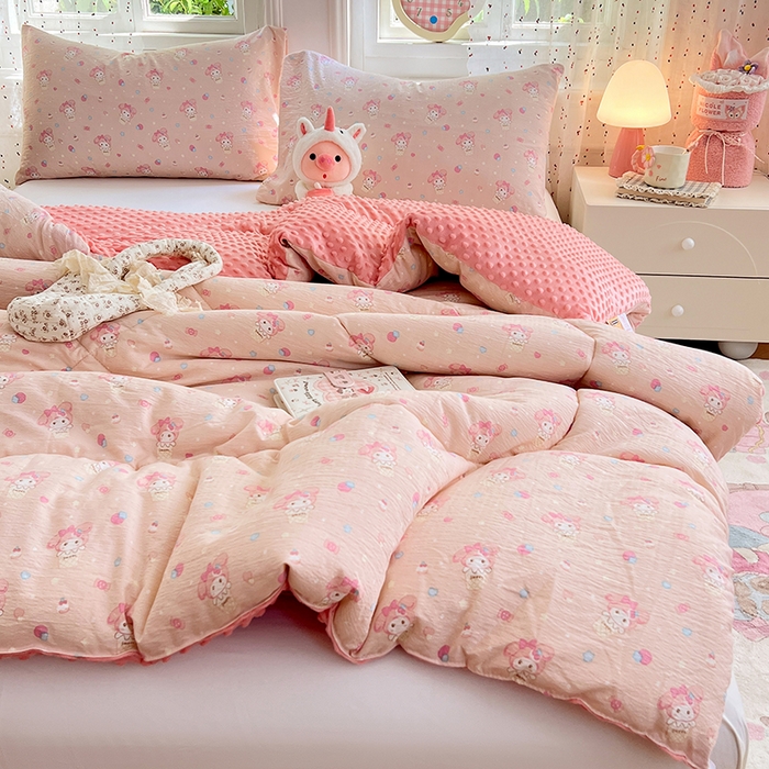 91家纺网 家纺一手货源 找家纺 VIP被业 2025新款云感棉双层纱豆豆绒冬被被子被芯 桃气兔叽