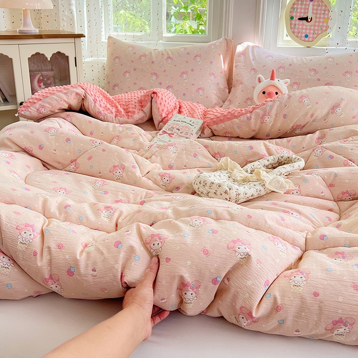 91家纺网 家纺一手货源 找家纺 VIP被业 2025新款云感棉双层纱豆豆绒冬被被子被芯 桃气兔叽