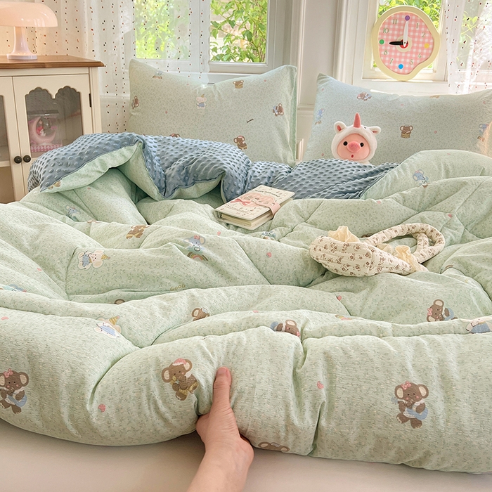 91家纺网 家纺一手货源 找家纺 VIP被业 2025新款云感棉双层纱豆豆绒冬被被子被芯 小飞象吖