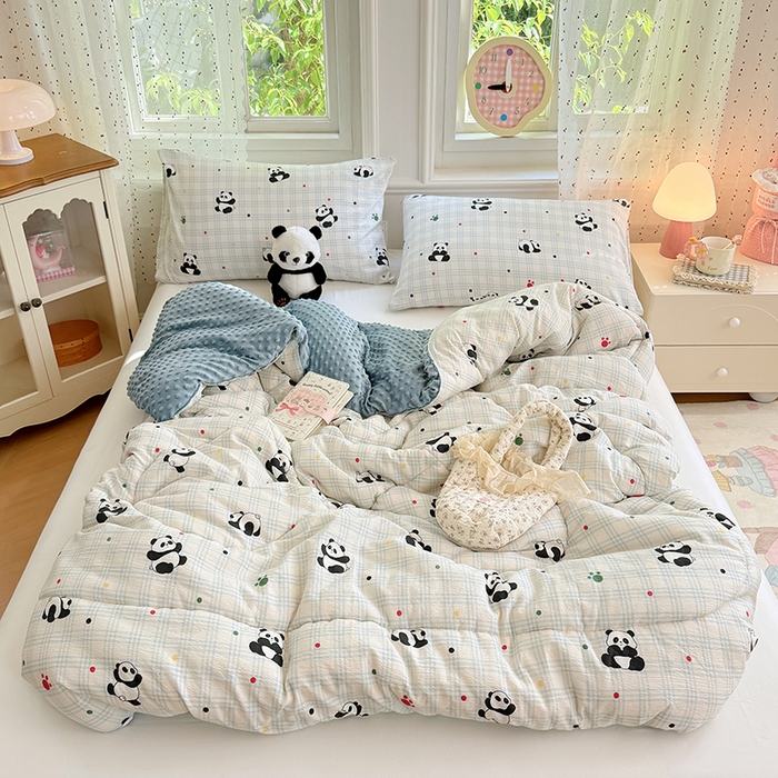 91家纺网 家纺一手货源 找家纺 VIP被业 2025新款云感棉双层纱豆豆绒冬被被子被芯 小熊心事