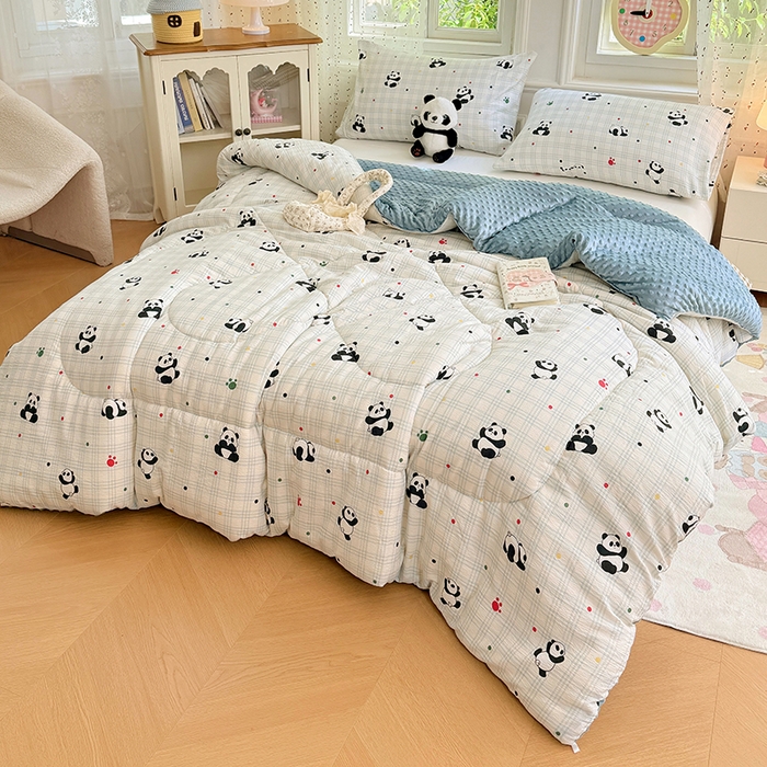 91家纺网 家纺一手货源 找家纺 VIP被业 2025新款云感棉双层纱豆豆绒冬被被子被芯 小熊心事