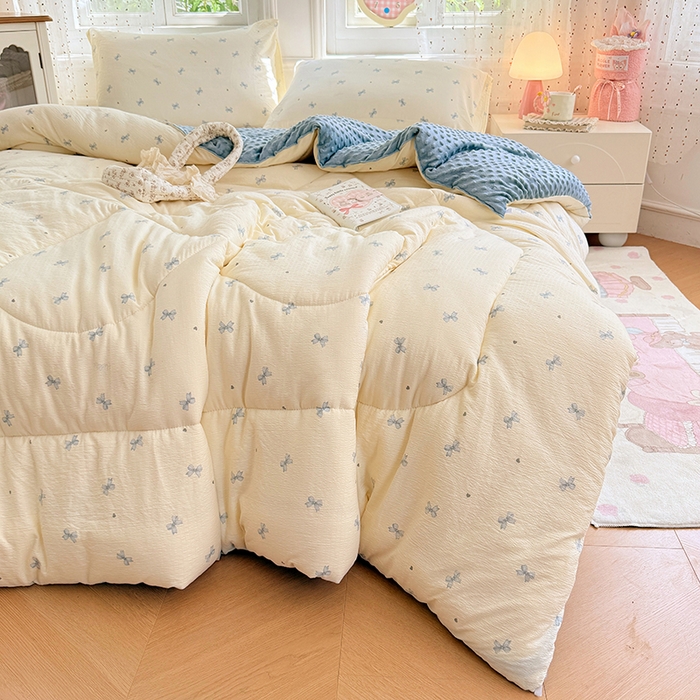 91家纺网 家纺一手货源 找家纺 VIP被业 2025新款云感棉双层纱豆豆绒冬被被子被芯 星砂布丁