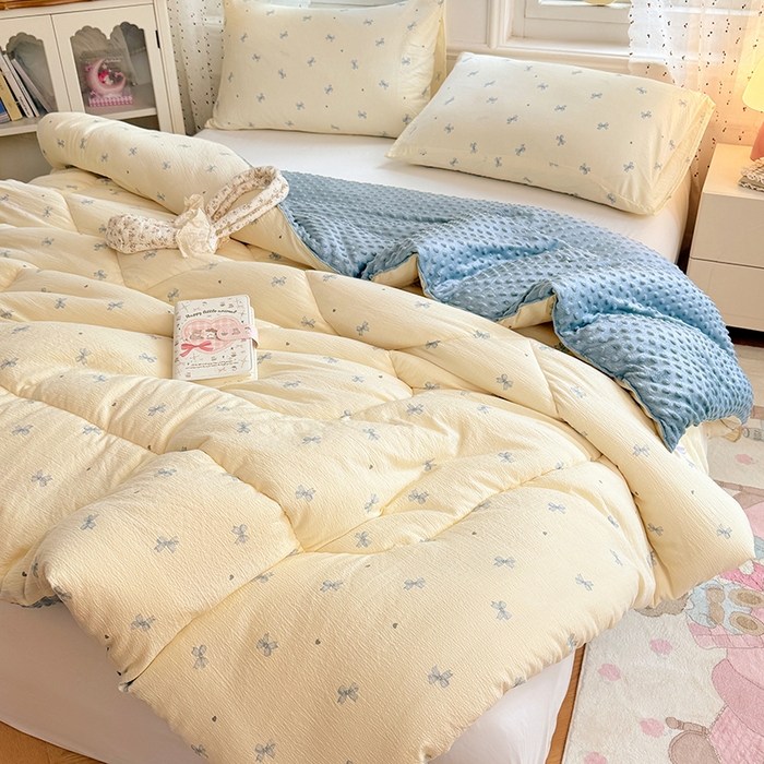 91家纺网 家纺一手货源 找家纺 VIP被业 2025新款云感棉双层纱豆豆绒冬被被子被芯 星砂布丁