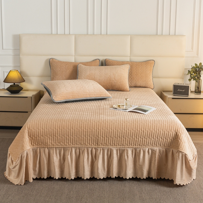 梓依家纺 2025新款牛奶绒单床裙款蕾丝床盖三件套四件套 奶茶色