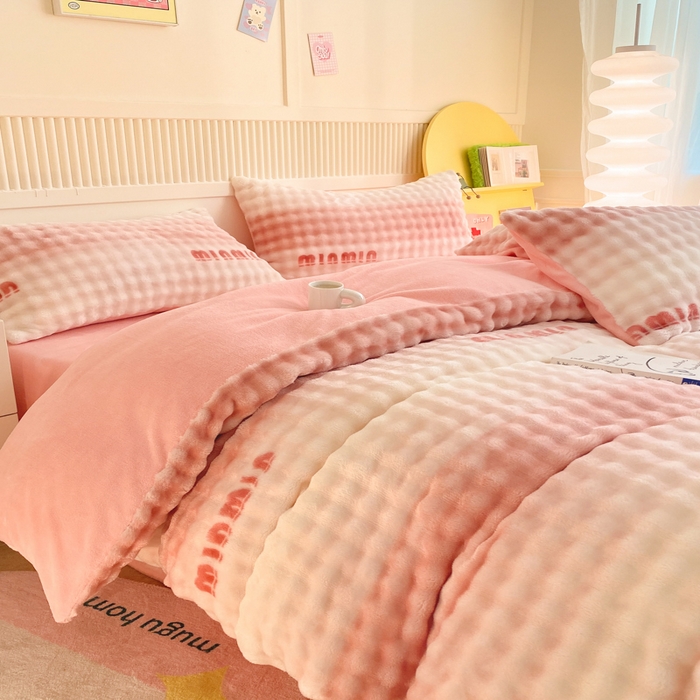 91家纺网 家纺一手货源 找家纺 （总）眠博士 2025新款时尚印花兔绒牛奶绒保暖四件套