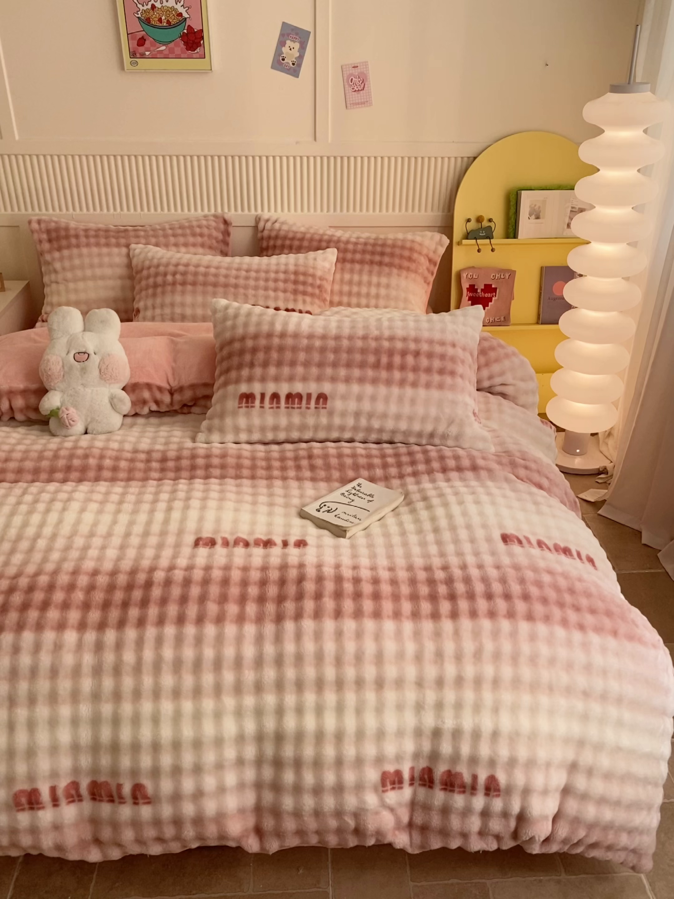 91家纺网 家纺一手货源 找家纺 （总）眠博士 2025新款时尚印花兔绒牛奶绒保暖四件套