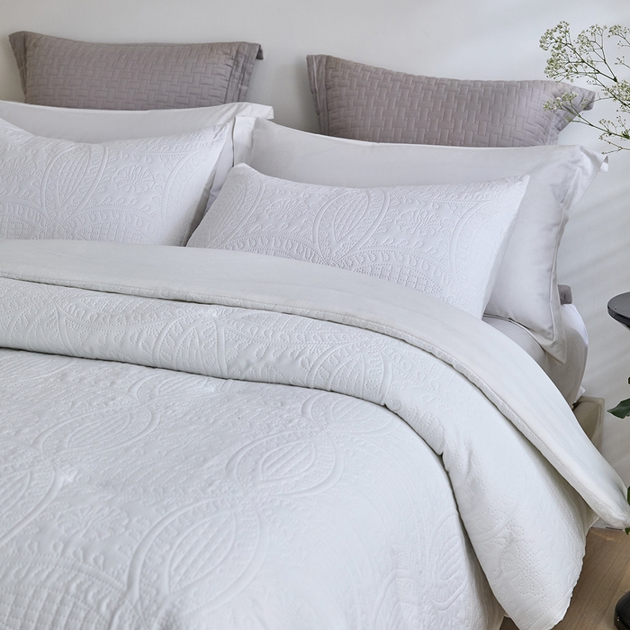 91家纺网 家纺一手货源 找家纺 （总）仲旺居家纺 2025新款浮雕胖被系列【如需定制 请联系商家】