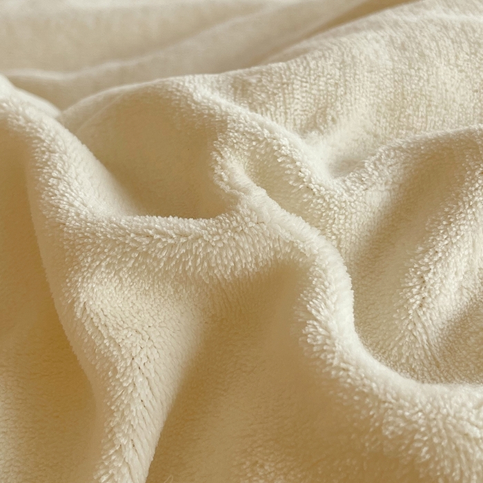 91家纺网 家纺一手货源 找家纺 云家 2025新款双面牛奶绒刺绣冬被跨境被子外贸冬季被芯 白+橙