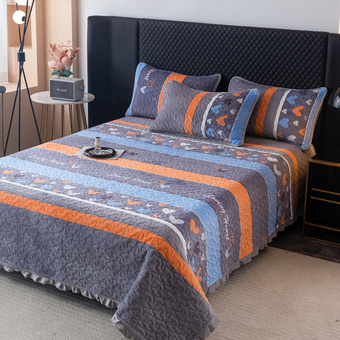 91家纺网 家纺一手货源 找家纺 梓依家纺 2025新款牛奶绒花边单床盖三件套四件套 爱心点点