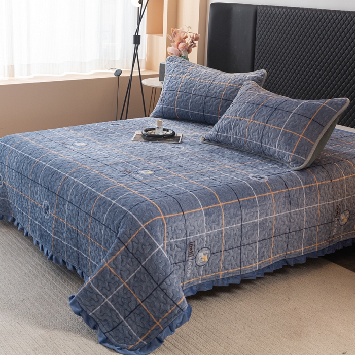 91家纺网 家纺一手货源 找家纺 梓依家纺 2025新款牛奶绒花边单床盖三件套四件套 宝利格