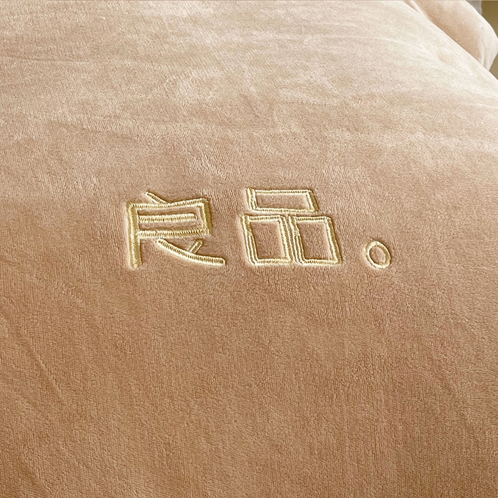 91家纺网 家纺一手货源 找家纺 云家 2025新款双面牛奶绒刺绣冬被跨境被子外贸冬季被芯 卡其