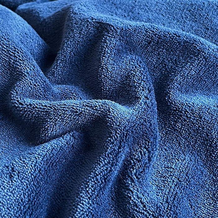 91家纺网 家纺一手货源 找家纺 云家 2025新款双面牛奶绒刺绣冬被跨境被子外贸冬季被芯 深蓝+浅蓝