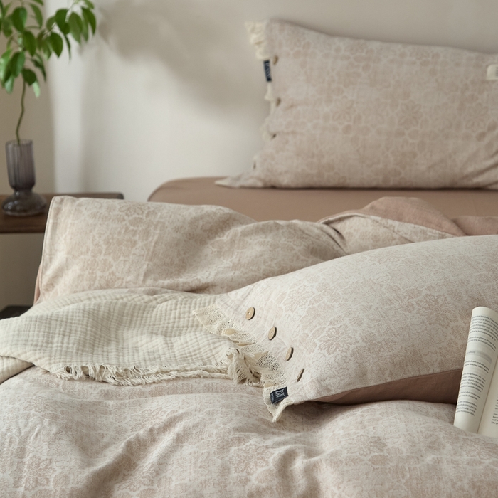 91家纺网 家纺一手货源 找家纺 大彩家居 2025新款棉麻提花四件套 棕调繁花