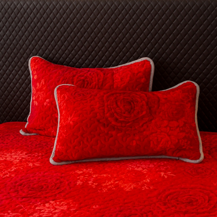 91家纺网 家纺一手货源 找家纺 梓依家纺 2025新款牛奶绒花边单床盖三件套四件套 花漾玫瑰