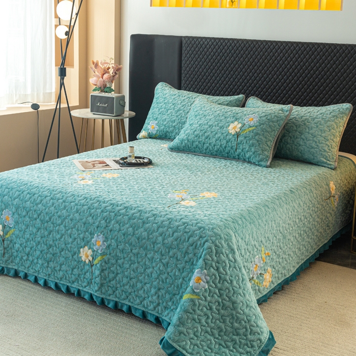 91家纺网 家纺一手货源 找家纺 梓依家纺 2025新款牛奶绒花边单床盖三件套四件套 花语