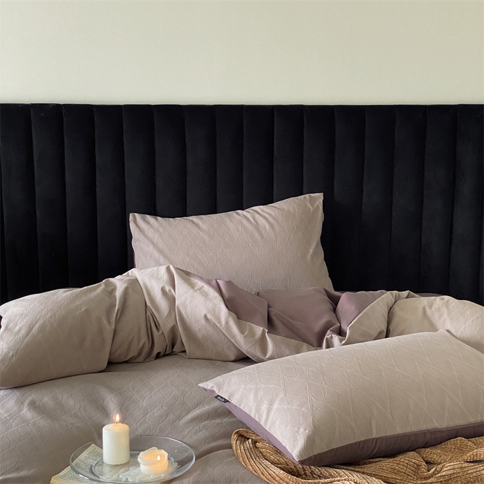 91家纺网 家纺一手货源 找家纺 玉宇阁家居 2025秋冬新品磨毛大提花四件套  简约款 云玺-玄霜紫玉