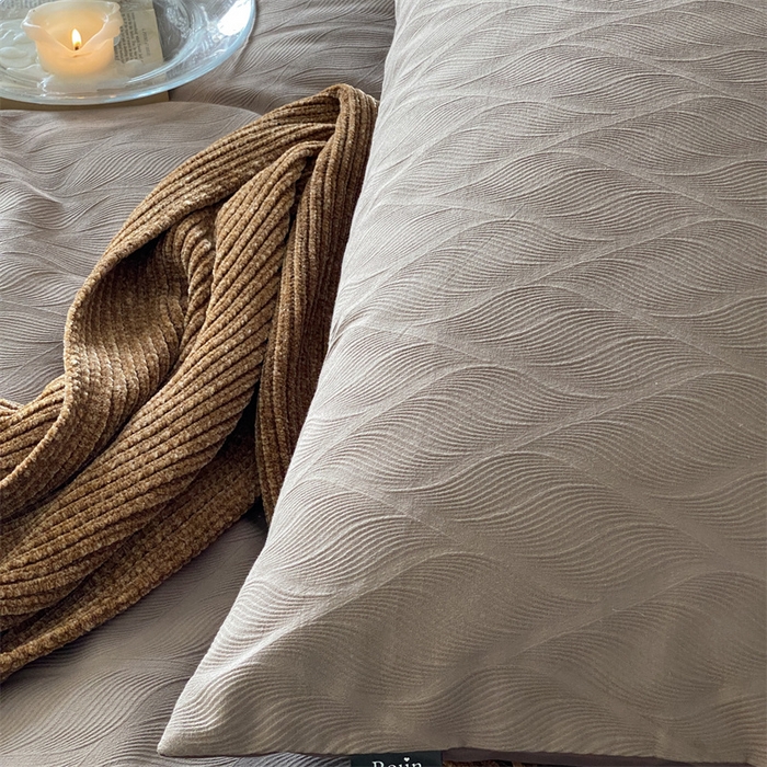 91家纺网 家纺一手货源 找家纺 玉宇阁家居 2025秋冬新品磨毛大提花四件套  简约款 云玺-玄霜紫玉