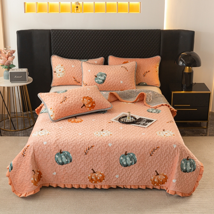 91家纺网 家纺一手货源 找家纺 梓依家纺 2025新款牛奶绒花边单床盖三件套四件套 可爱南瓜-卡其