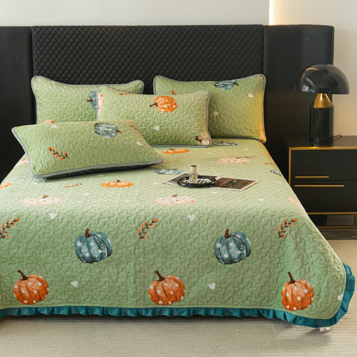 91家纺网 家纺一手货源 找家纺 梓依家纺 2025新款牛奶绒花边单床盖三件套四件套 可爱南瓜-绿