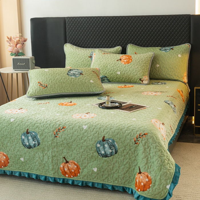 91家纺网 家纺一手货源 找家纺 梓依家纺 2025新款牛奶绒花边单床盖三件套四件套 可爱南瓜-绿