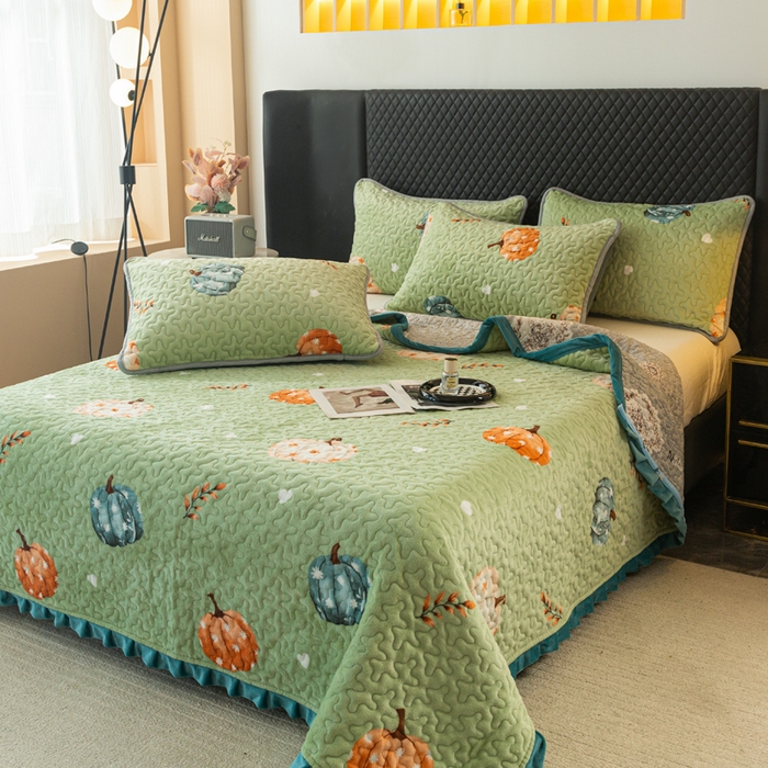 91家纺网 家纺一手货源 找家纺 梓依家纺 2025新款牛奶绒花边单床盖三件套四件套 可爱南瓜-绿