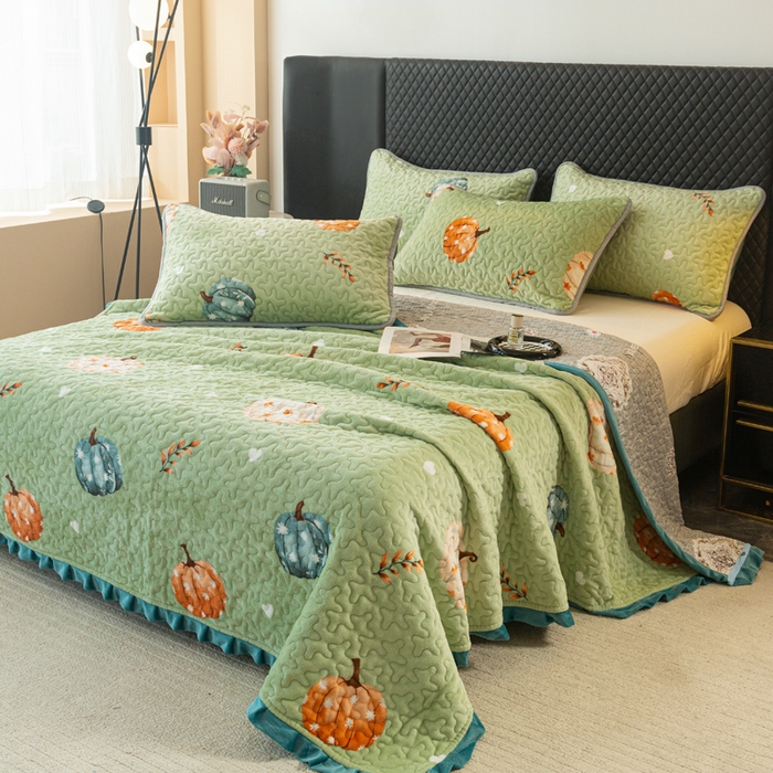 91家纺网 家纺一手货源 找家纺 梓依家纺 2025新款牛奶绒花边单床盖三件套四件套 可爱南瓜-绿