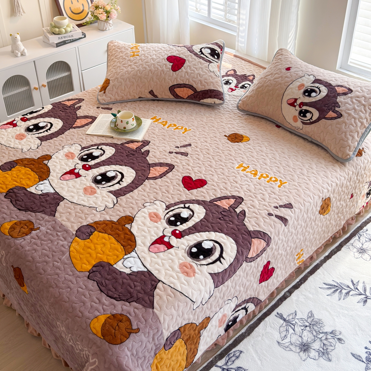 91家纺网 家纺一手货源 找家纺 梓依家纺 2025新款牛奶绒花边单床盖三件套四件套 可爱松鼠