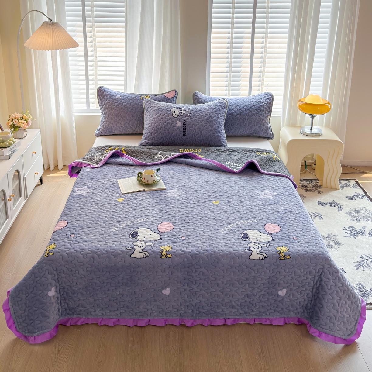 91家纺网 家纺一手货源 找家纺 梓依家纺 2025新款牛奶绒花边单床盖三件套四件套 史努比