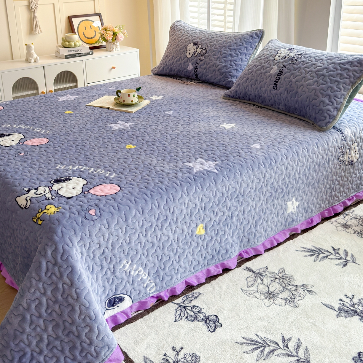 91家纺网 家纺一手货源 找家纺 梓依家纺 2025新款牛奶绒花边单床盖三件套四件套 史努比