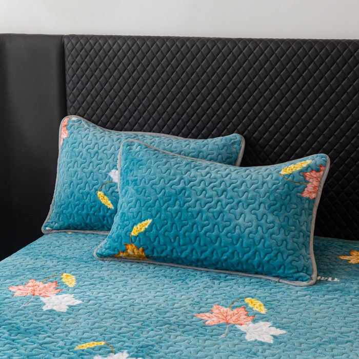 91家纺网 家纺一手货源 找家纺 梓依家纺 2025新款牛奶绒花边单床盖三件套四件套 摇曳