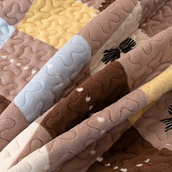 91家纺网 家纺一手货源 找家纺 梓依家纺 2025新款牛奶绒花边单床盖三件套四件套 优雅蝴蝶结